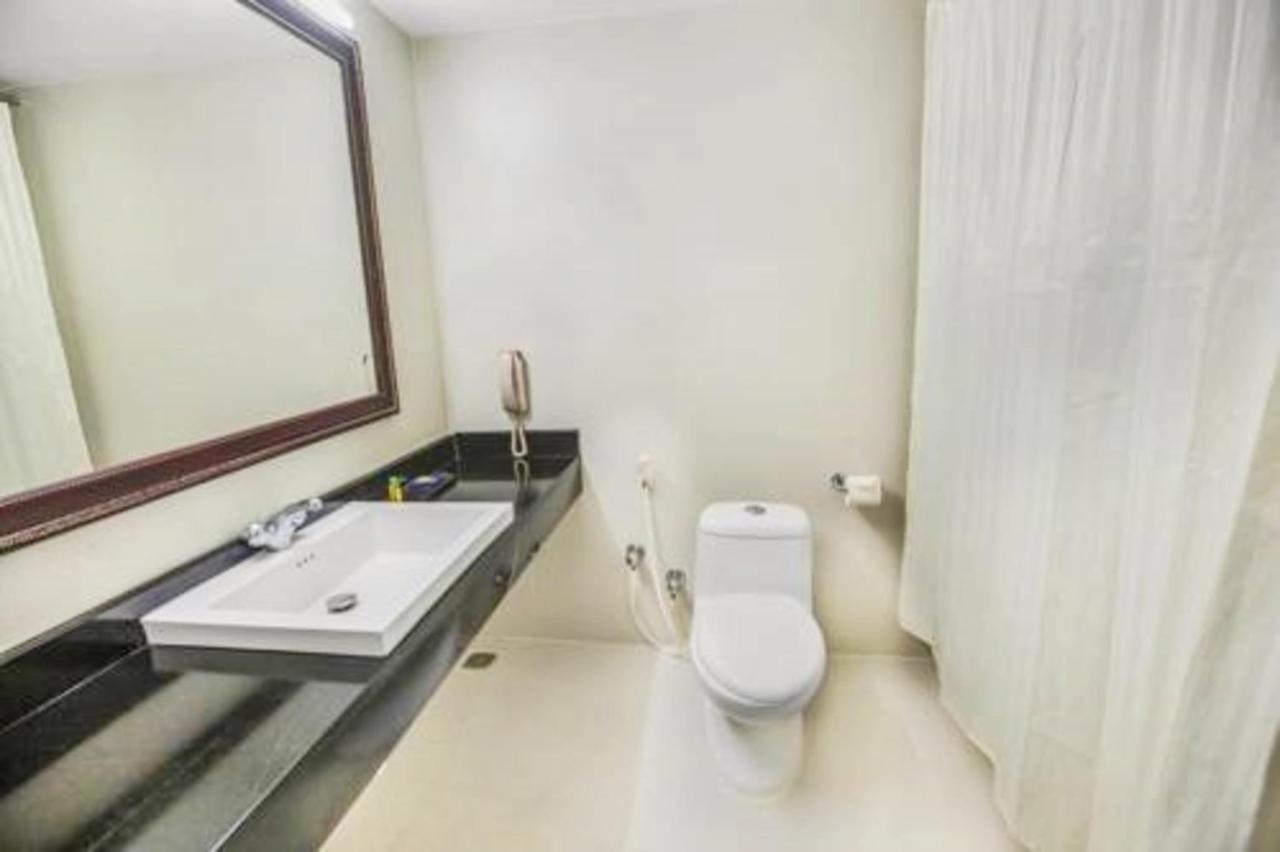 Genx Kr Inn Manyata バンガロール エクステリア 写真
